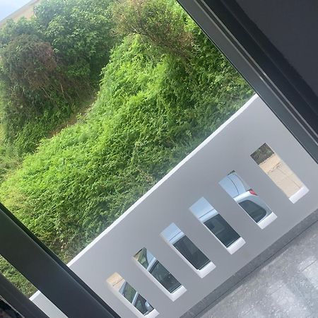 Julia Apartments Vlorë Екстериор снимка