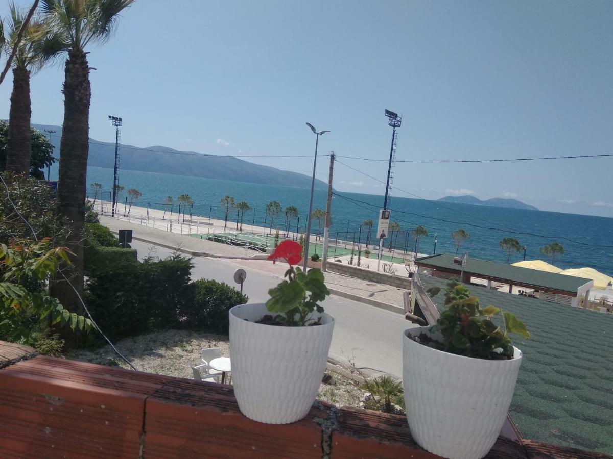Julia Apartments Vlorë Екстериор снимка